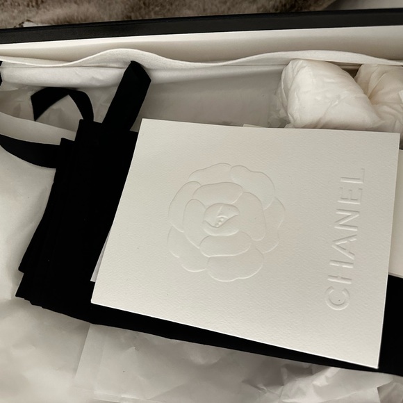 Chanel - Picture 5 of 5